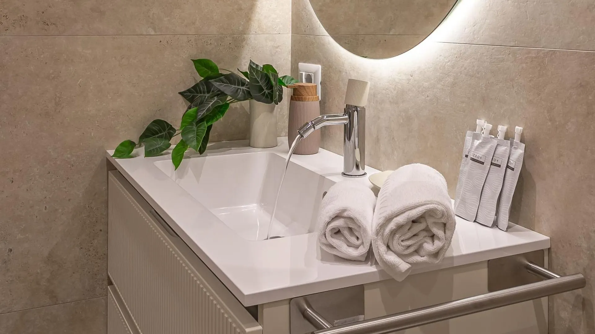 Iflat Modern & Comfortable Apt In Trastevere Rome 0*,
